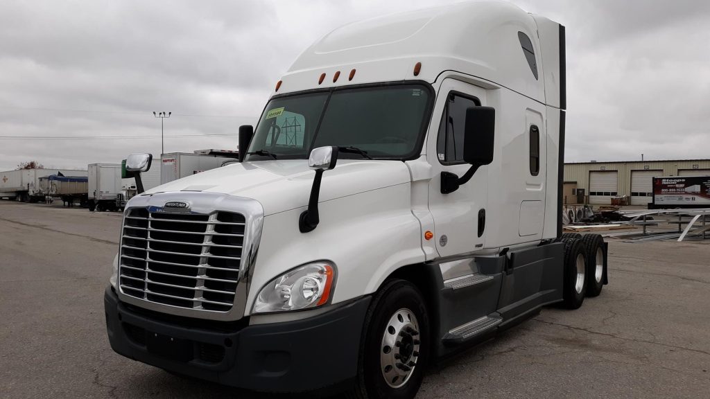 2019 FREIGHTLINER CA125 - Truck Country