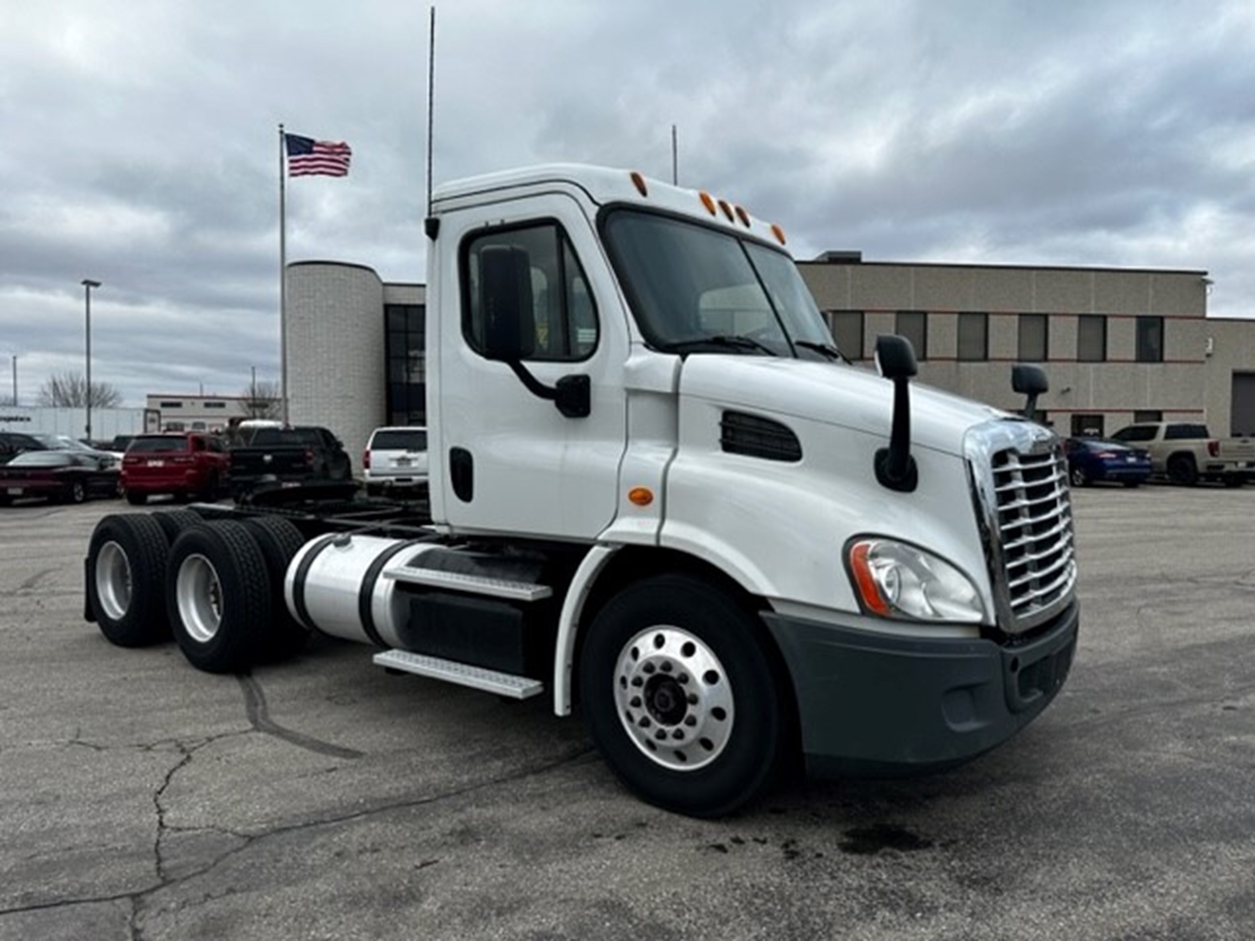 2014 Freightliner CA113 - Truck Country
