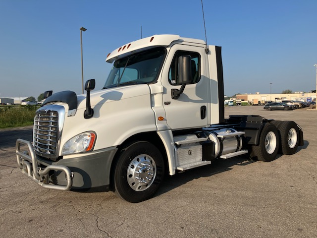 2016 Freightliner CA125 - Truck Country