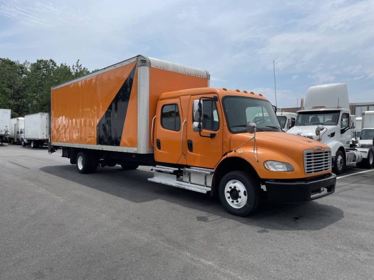 2015 Freightliner M260 - Truck Country