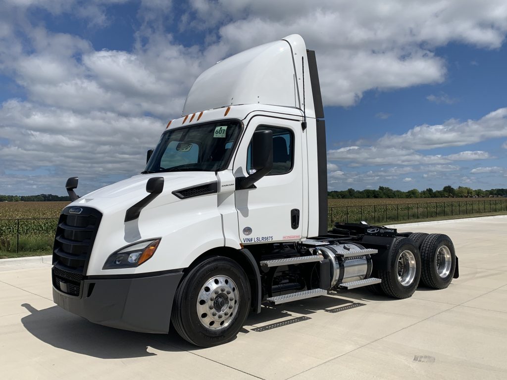 2020 Freightliner PE116 - Truck Country