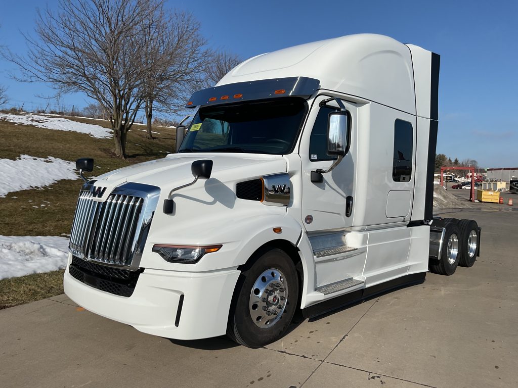 2024 Western Star 57X - Truck Country