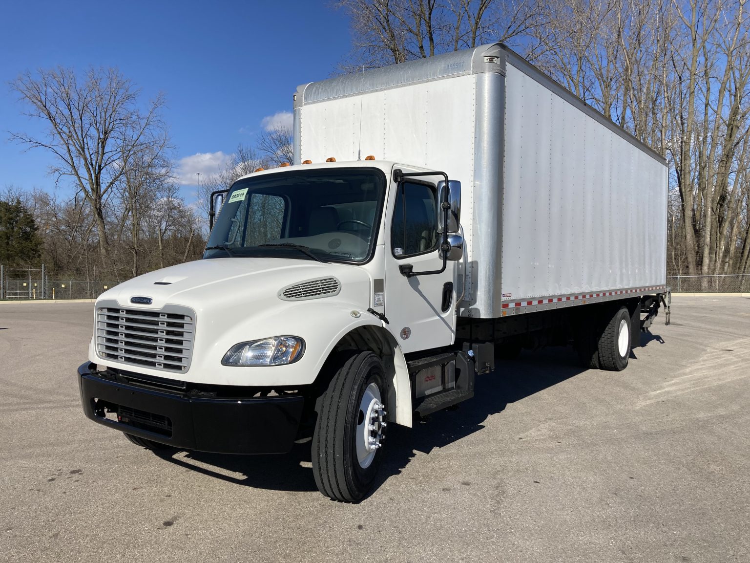 2018 Freightliner M2 106 Truck Country