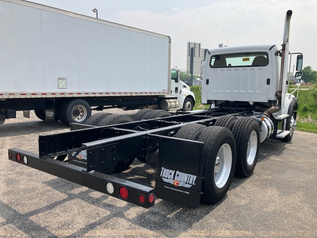 2014 Freightliner M2112 - image 3 of 4