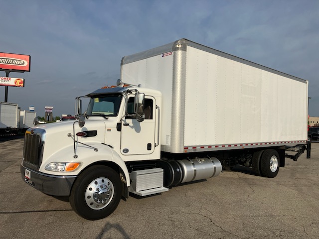 2018 Peterbilt 337 - image 1 of 5