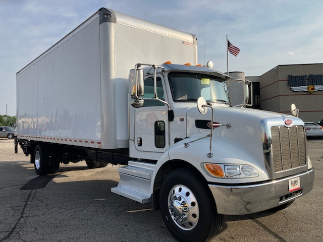 2018 Peterbilt 337 - image 2 of 5