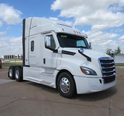 2025 Freightliner PT126 - image 3 of 6