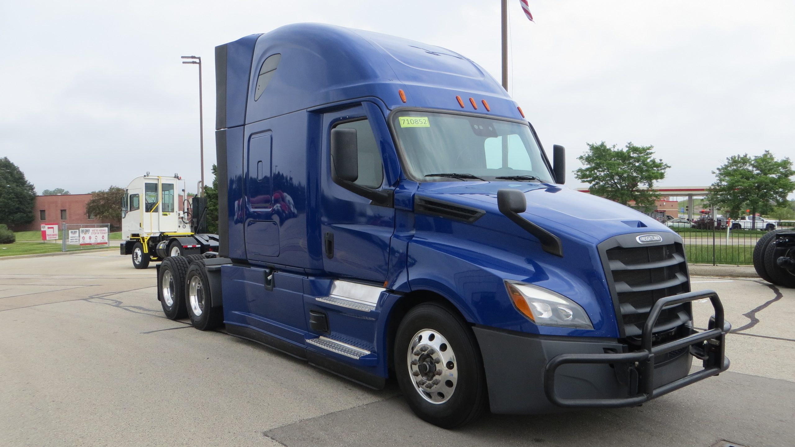 2022 Freightliner PT126 - image 3 of 6