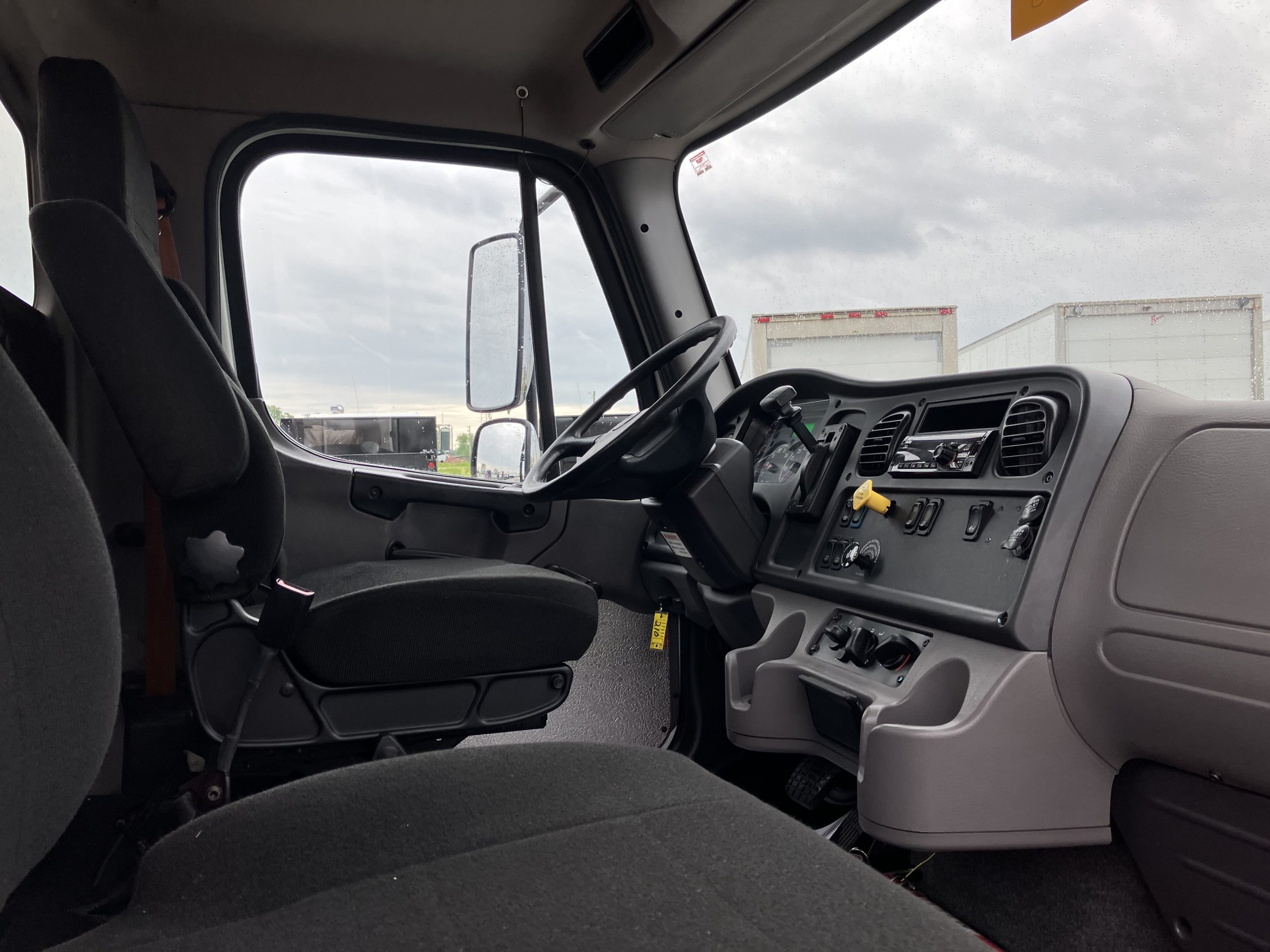 2019 Freightliner M270 - image 4 of 4