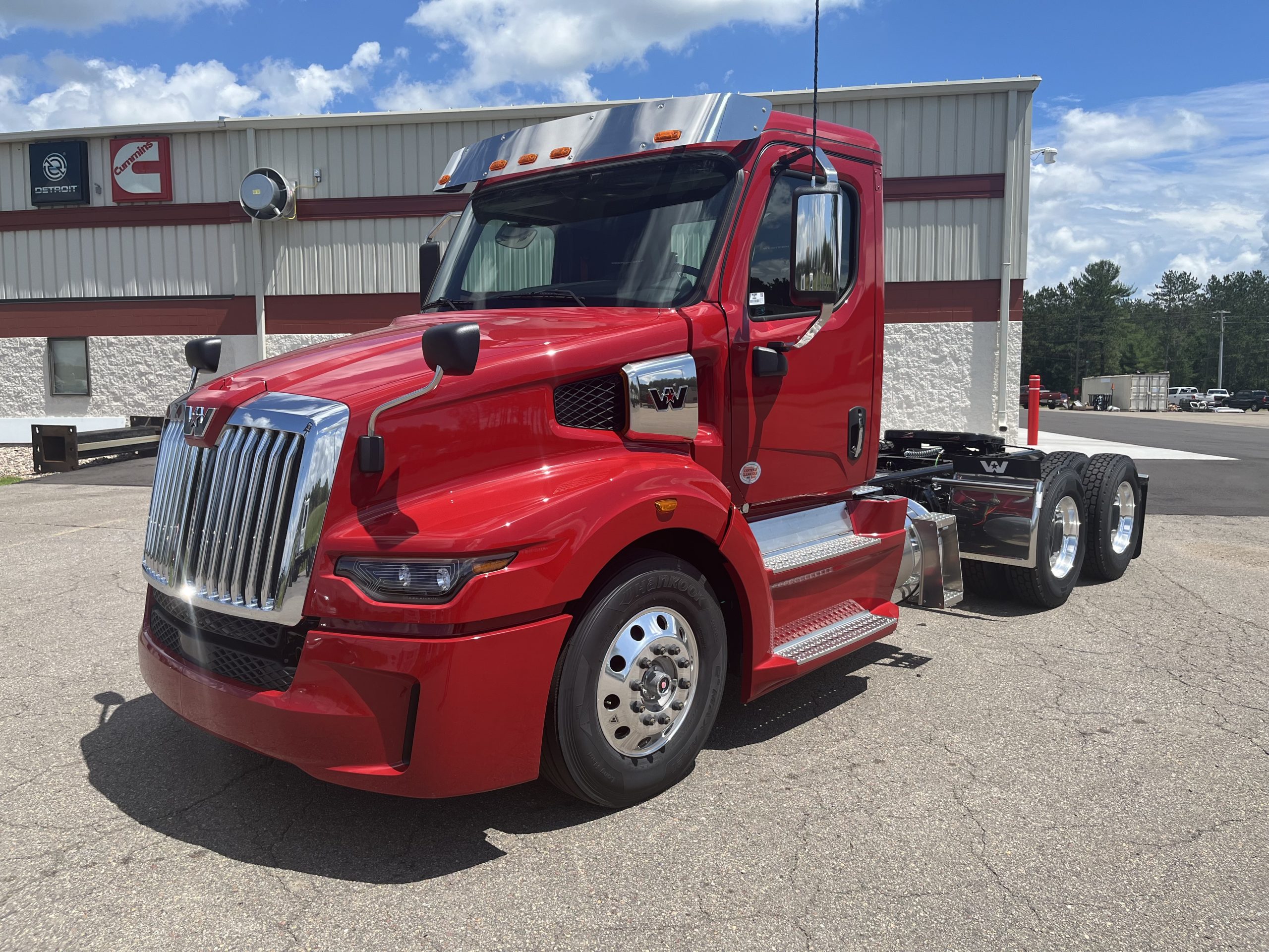 2025 Western Star 57X - image 1 of 1