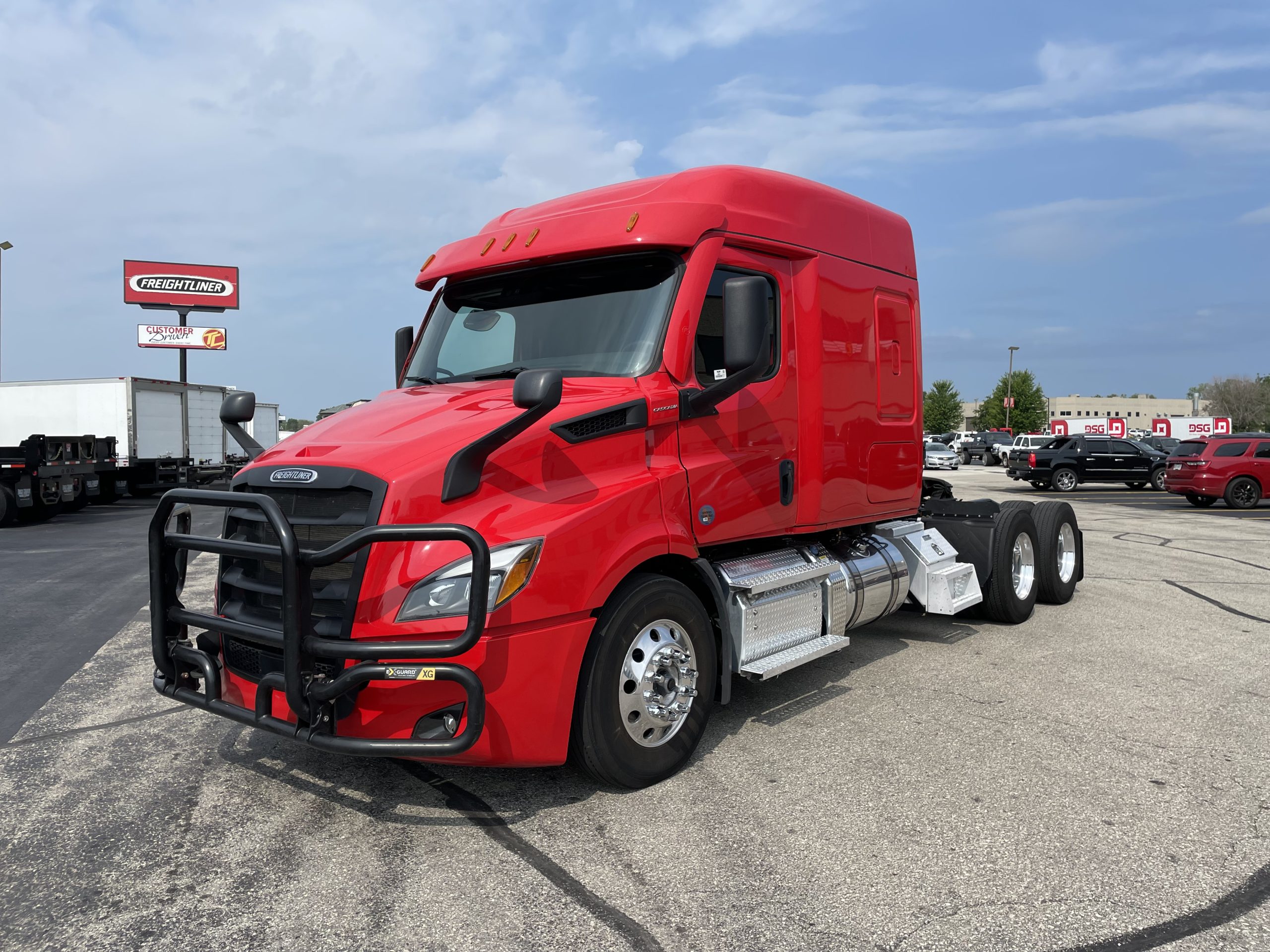 2023 Freightliner PE116 - image 2 of 6