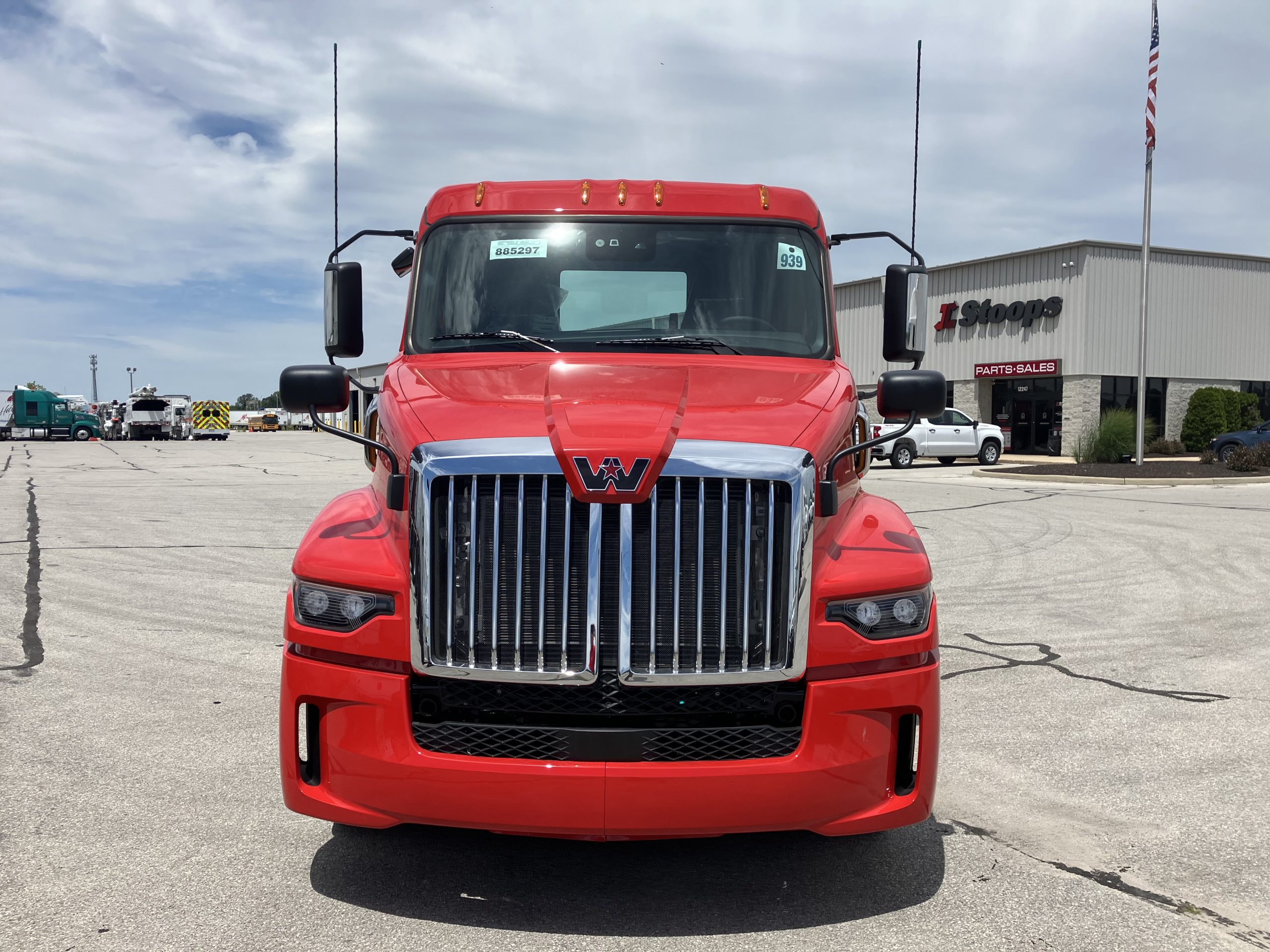 2025 Western Star 57X - image 1 of 6