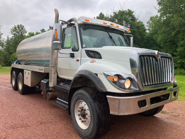 2018 International 7500SBA - image 2 of 4