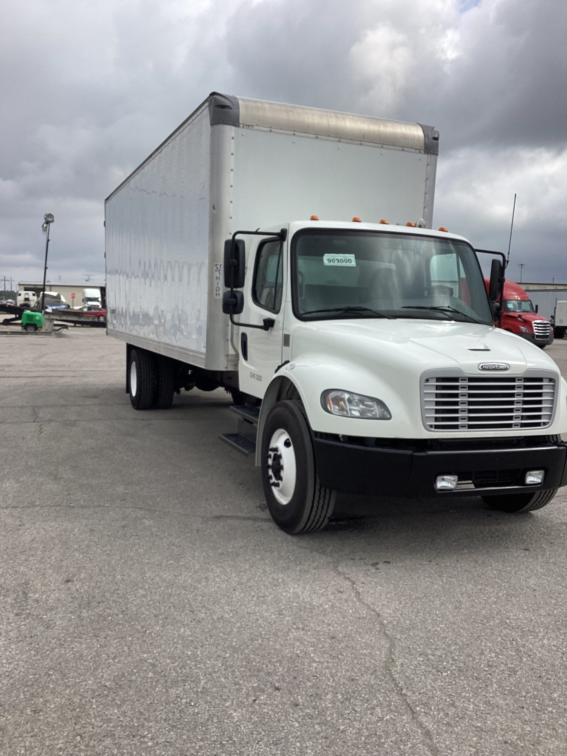 2020 Freightliner M2 106 - image 4 of 6