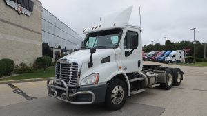 2016 Freightliner CA113 068PM00000H8qr2