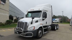 2016 Freightliner CA113 068PM00000H8wLQ