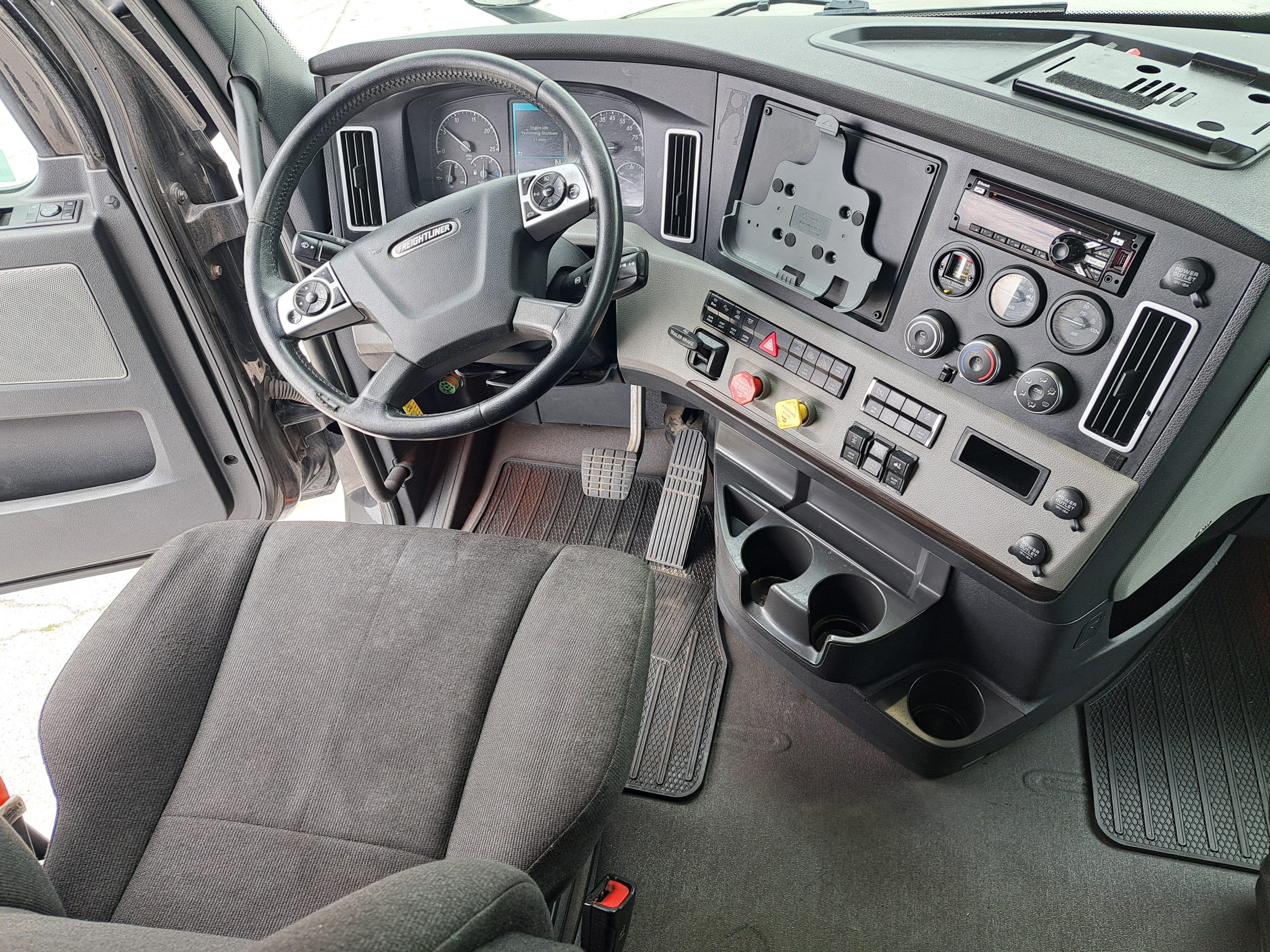 2020 Freightliner PT126 - image 5 of 6