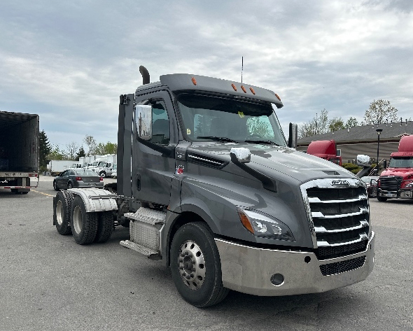 2020 Freightliner PT126 - image 2 of 3