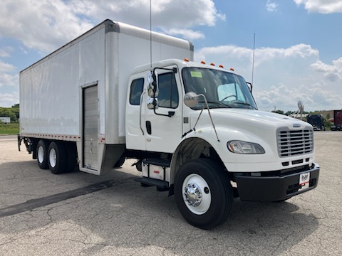 2018 Freightliner M280 - image 2 of 6