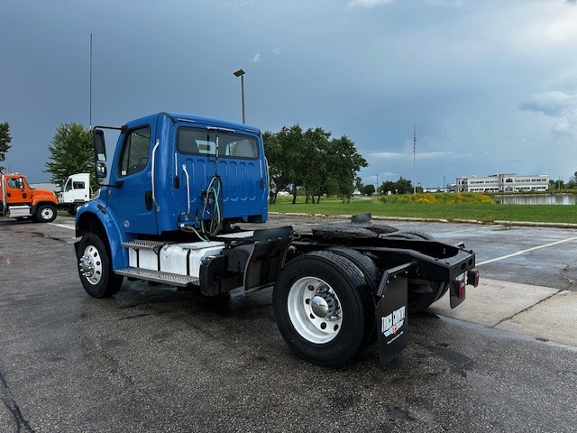 2017 Freightliner M270 - image 5 of 5