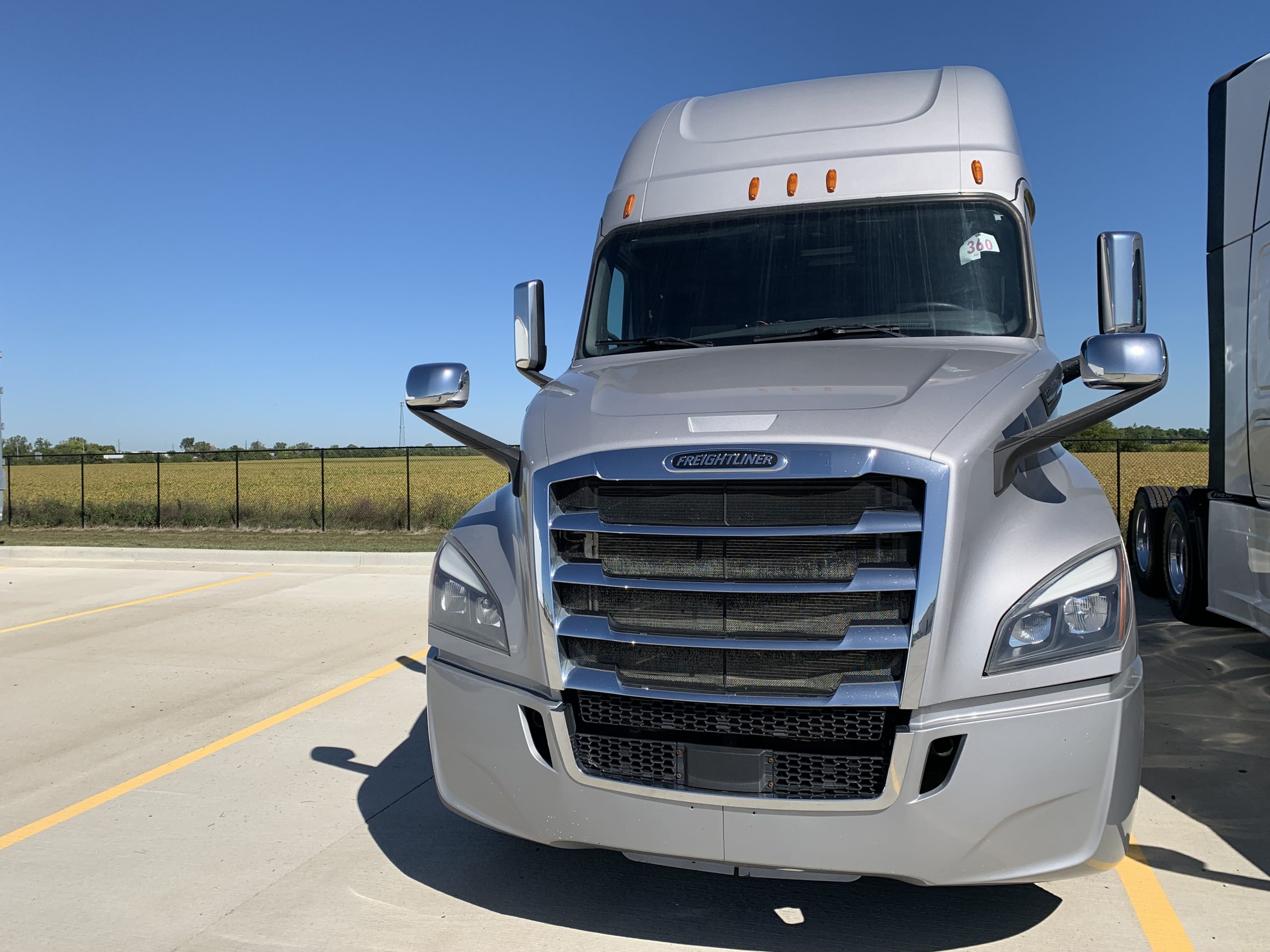 2019 Freightliner PT126 - image 2 of 6