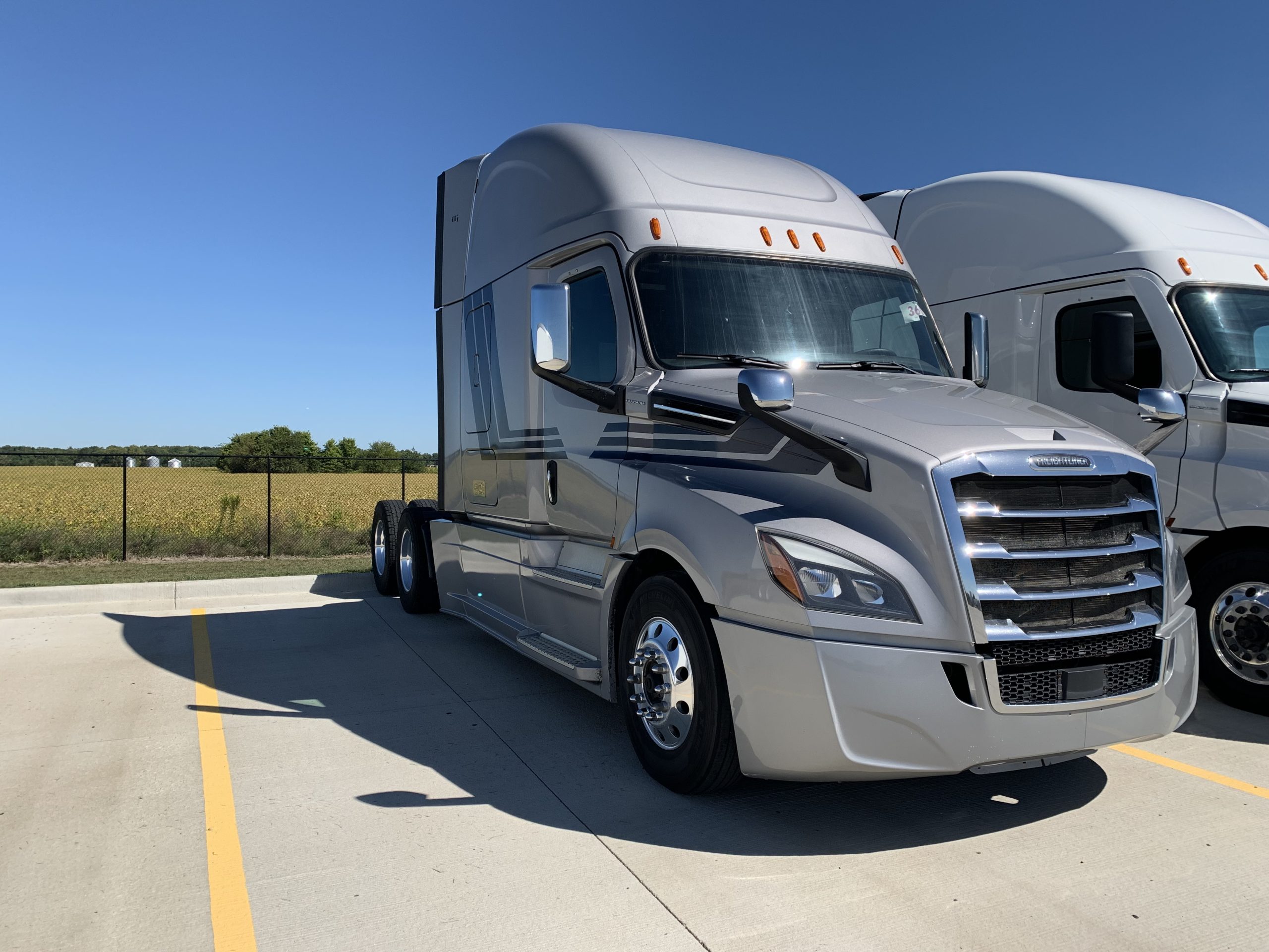 2019 Freightliner PT126 - image 3 of 6