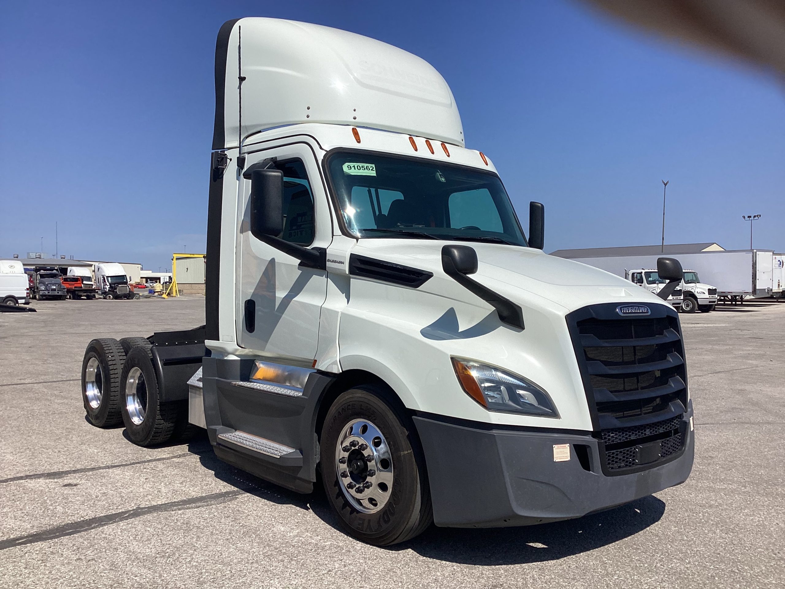 2019 Freightliner PT126 - image 3 of 6