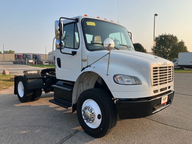 2020 Freightliner M270 - image 2 of 4