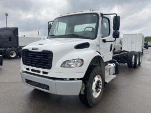 2021 Freightliner M2 106 068PM00000KIvfZ