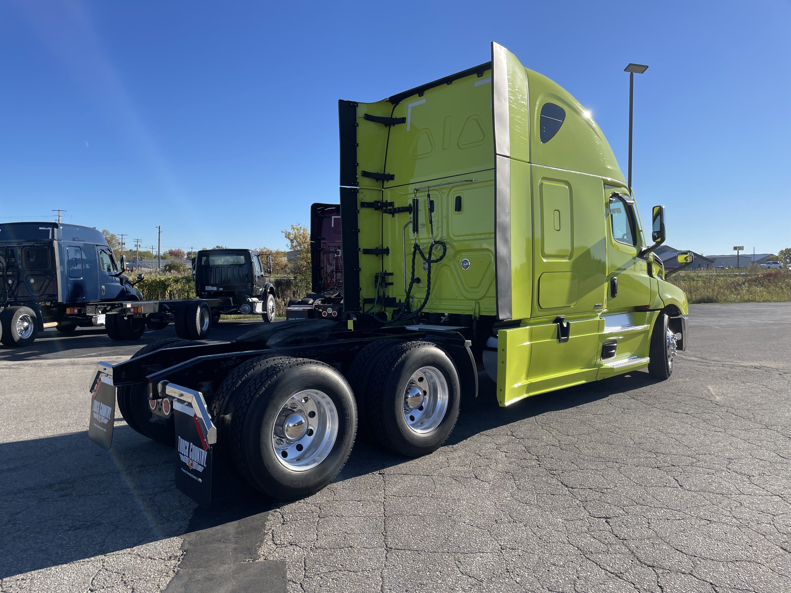 2022 Freightliner PT126 - image 3 of 5