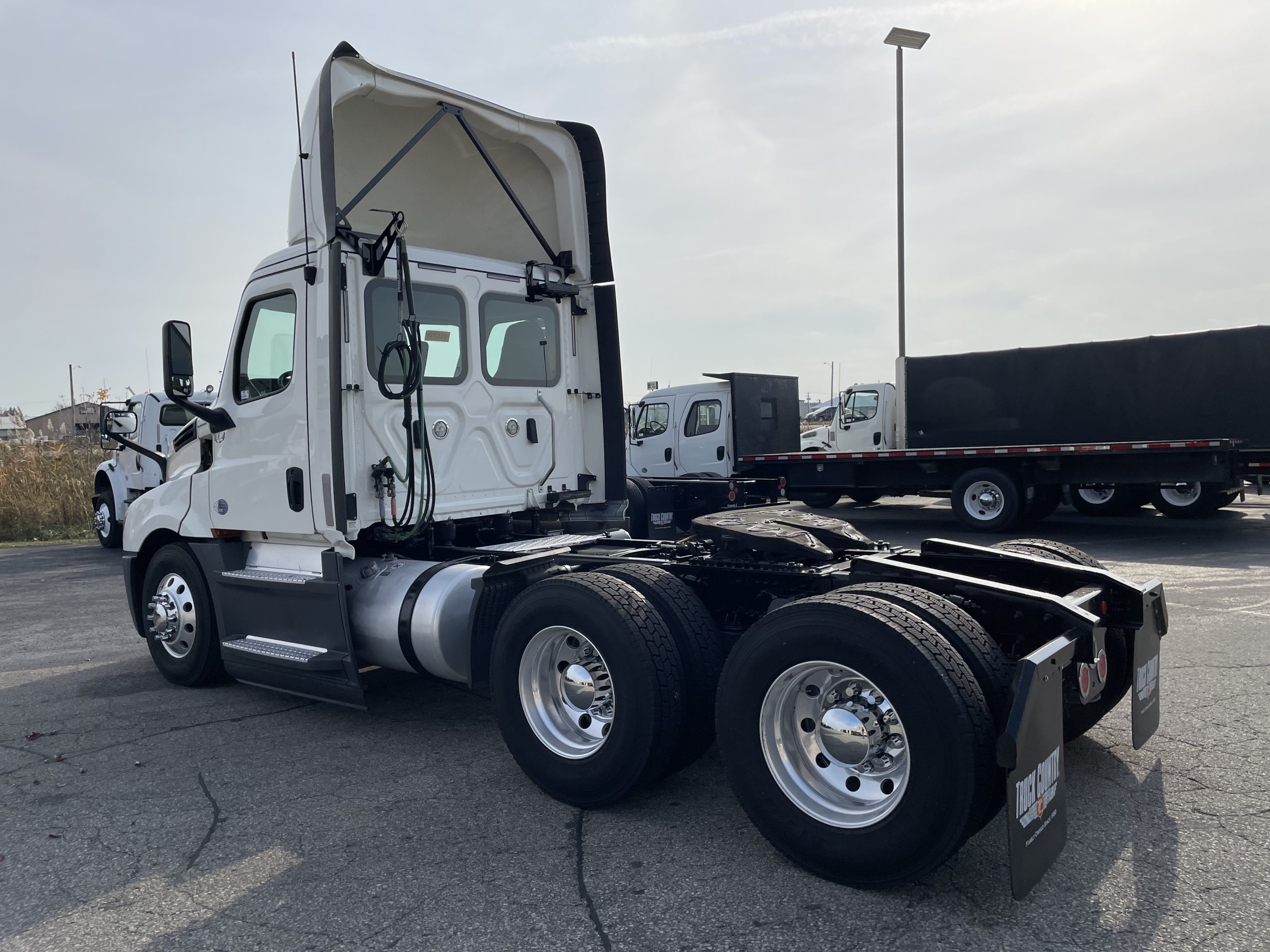 2020 Freightliner PT126 - image 4 of 5