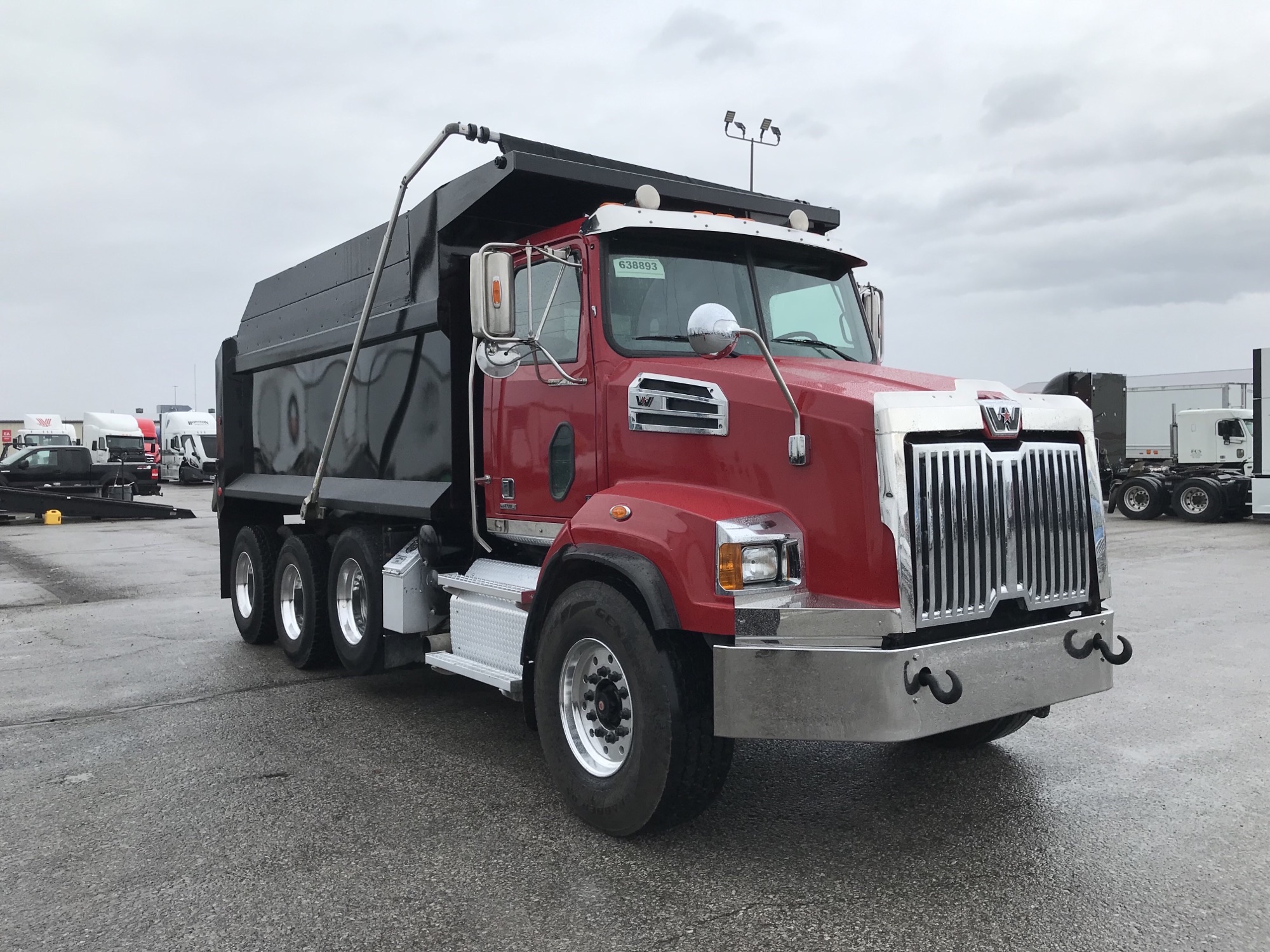 2020 Western Star 4700SB - image 3 of 5