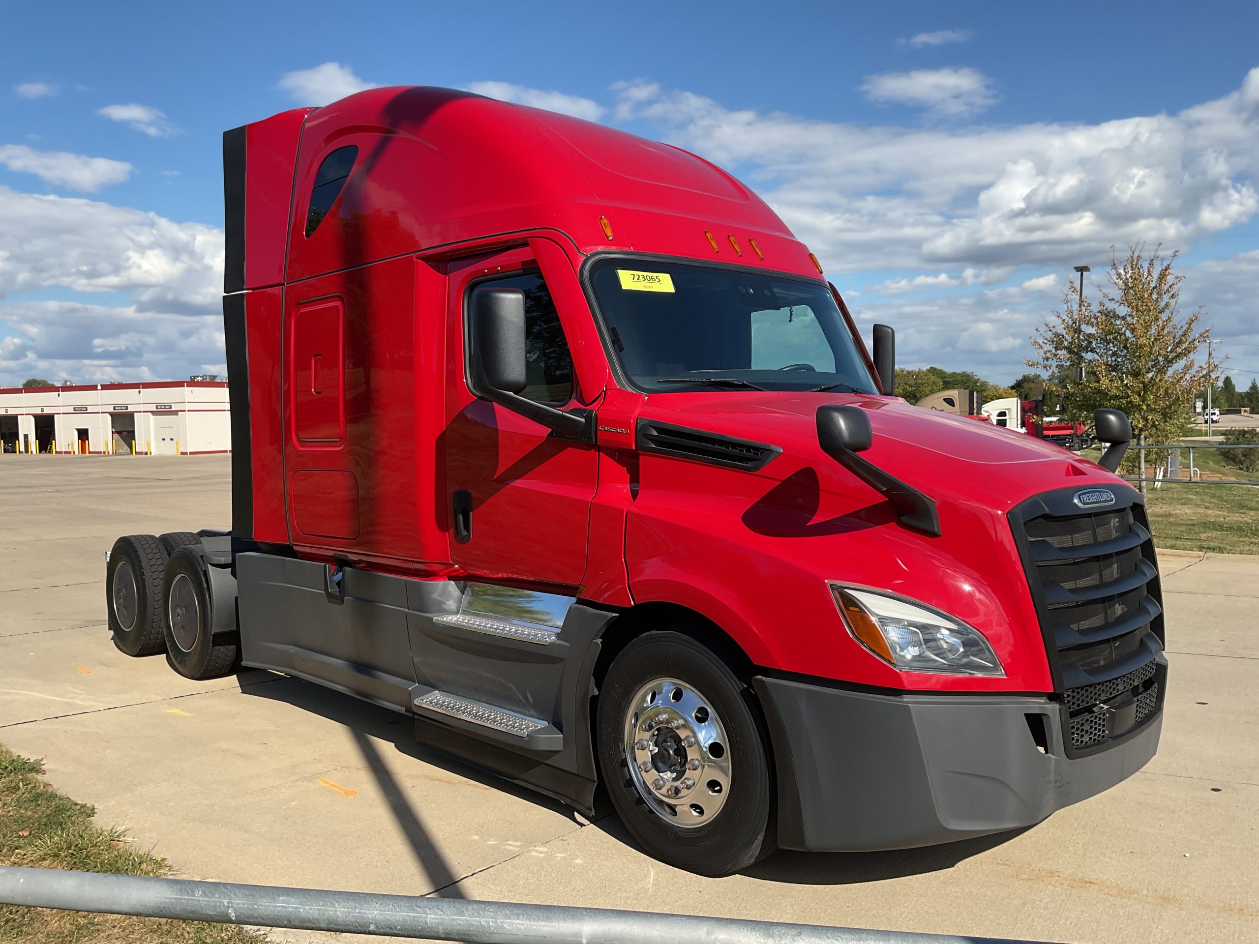 2022 Freightliner PT126 - image 3 of 6