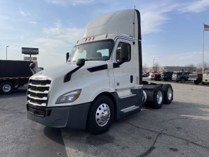 2020 Freightliner PT126 068PM00000MQC2d