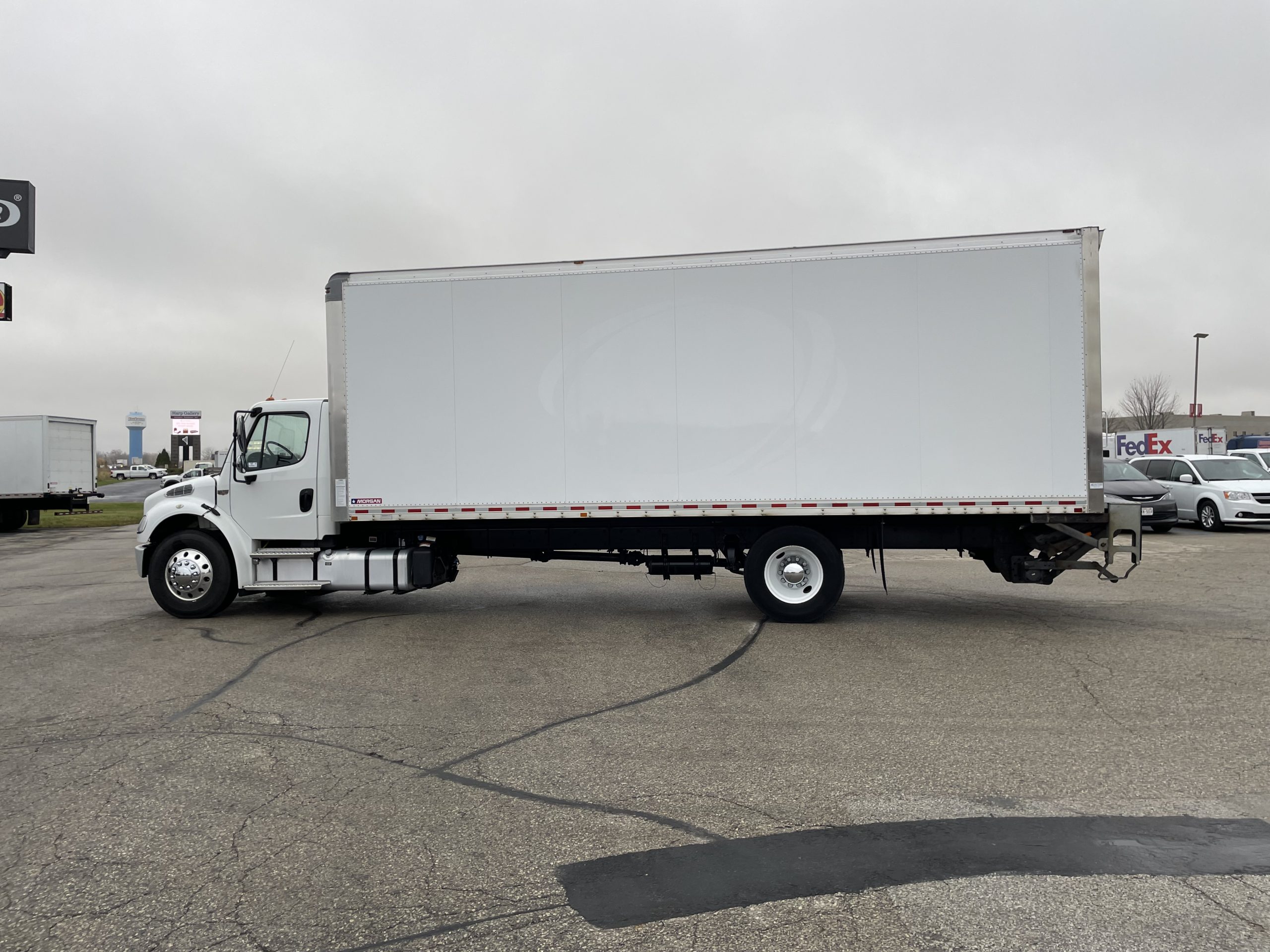 2019 Freightliner M2 106 - image 5 of 6