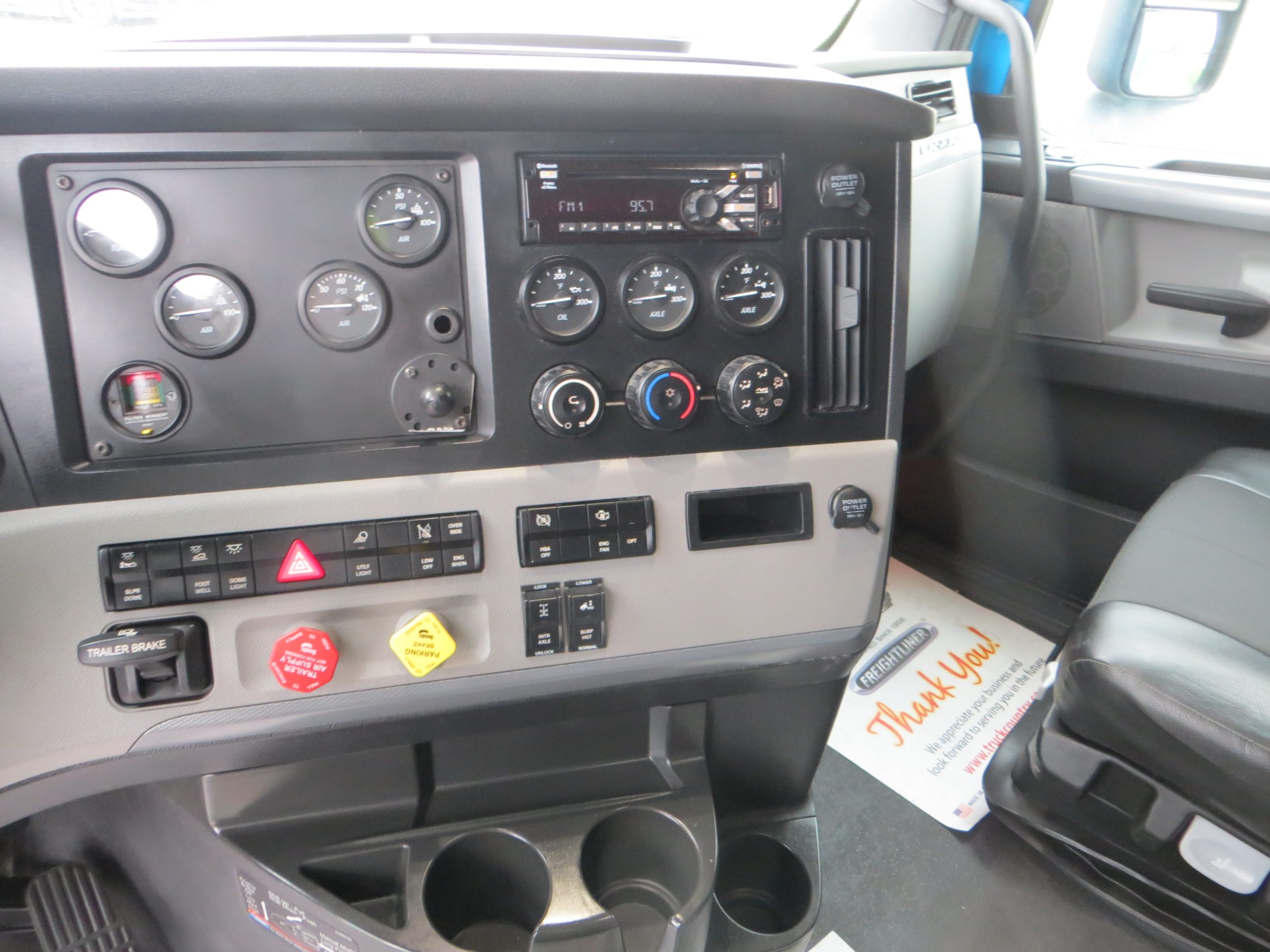 2022 Freightliner PT126 - image 5 of 6