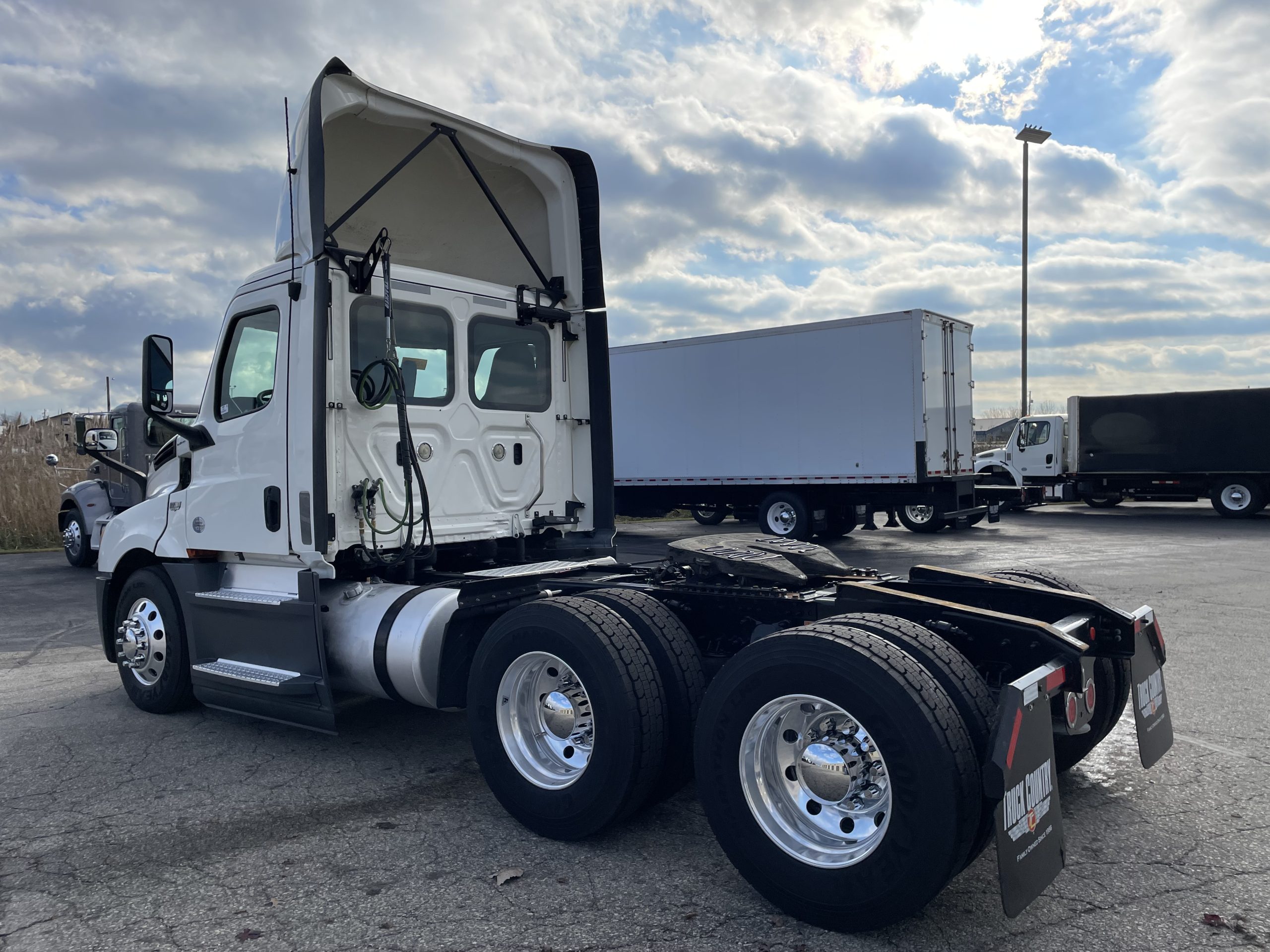 2020 Freightliner PT126 - image 5 of 6