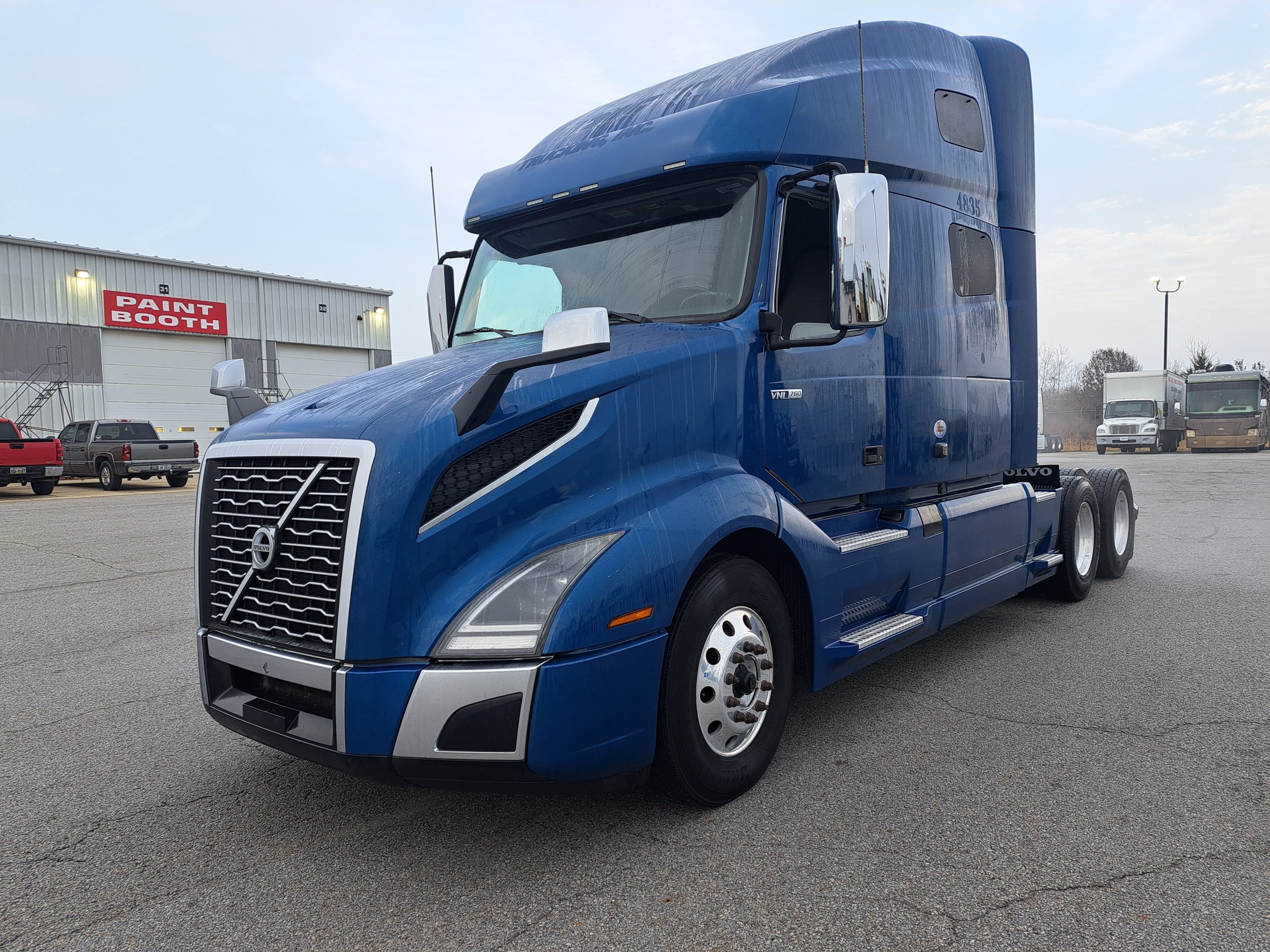 2021 Volvo VNL760 - image 1 of 6