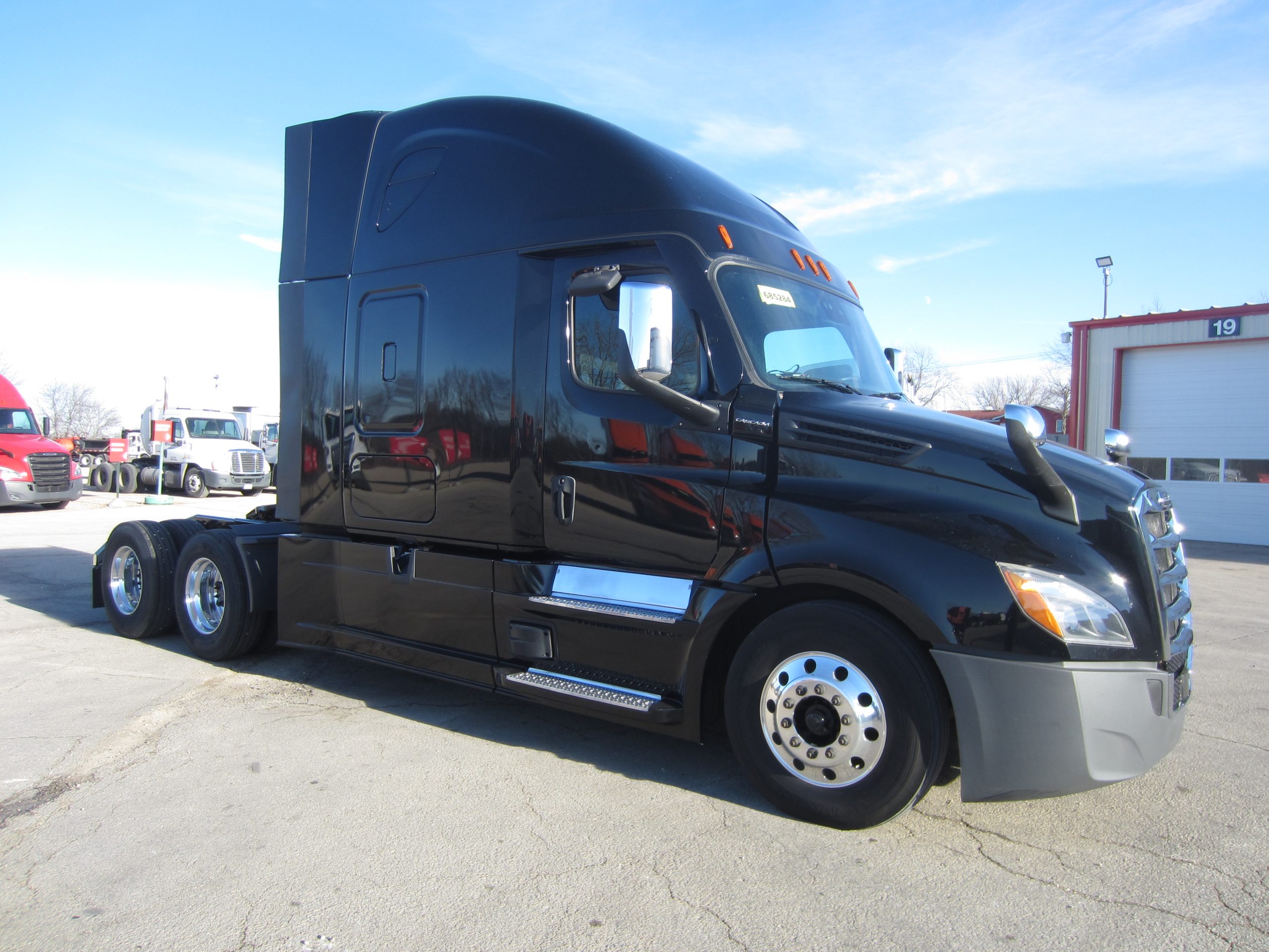 2021 Freightliner PT126 - image 3 of 6