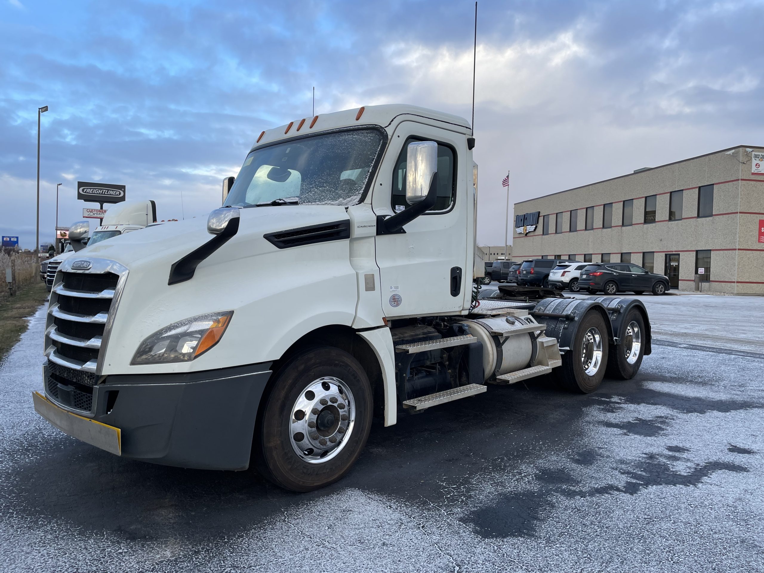 2020 Freightliner PT126 - image 2 of 2