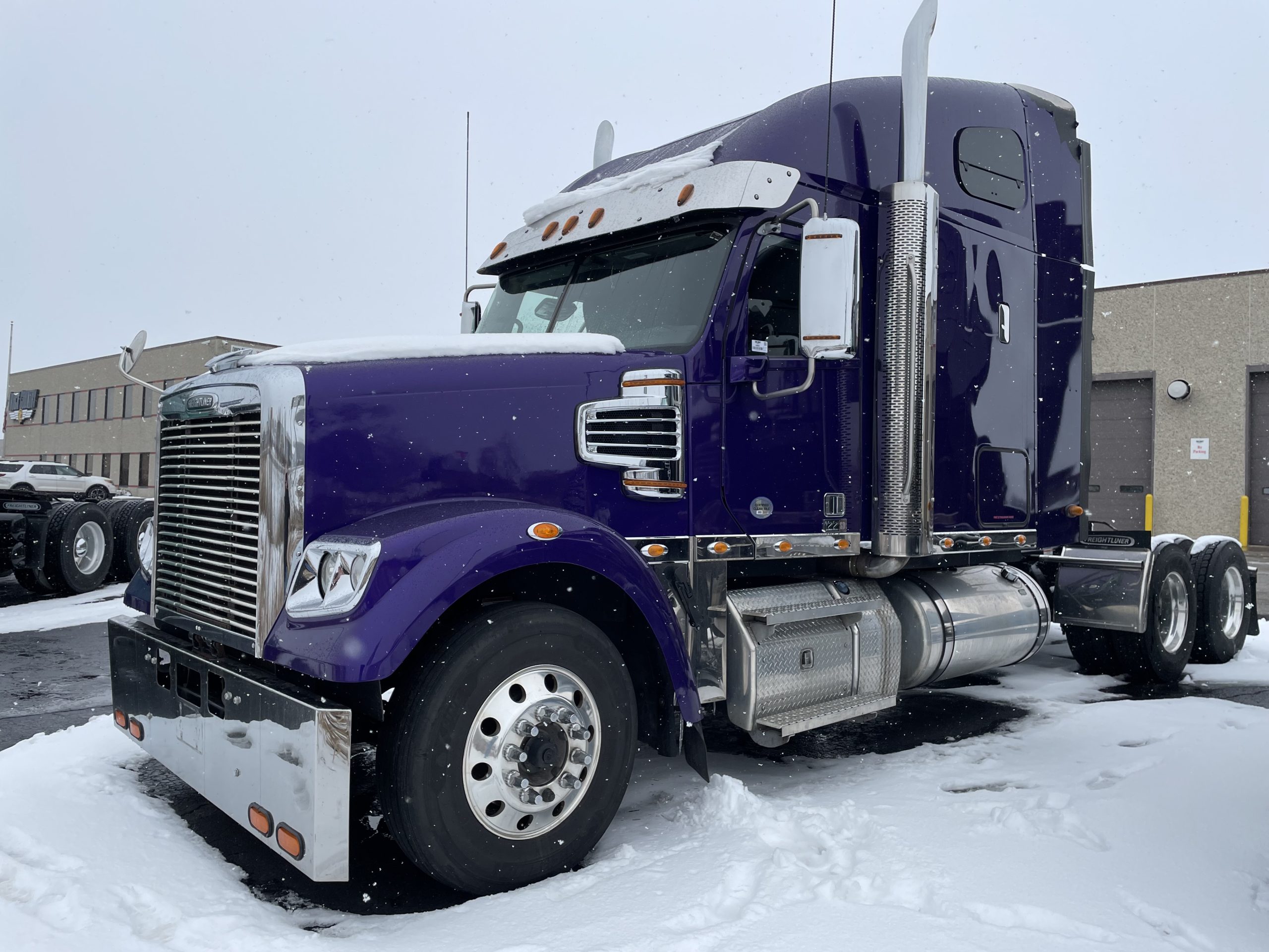 2022 Freightliner 122SD - image 1 of 6