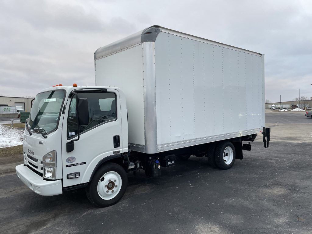 2019 Isuzu NPR Truck Country 2019-isuzu-npr-truck-country