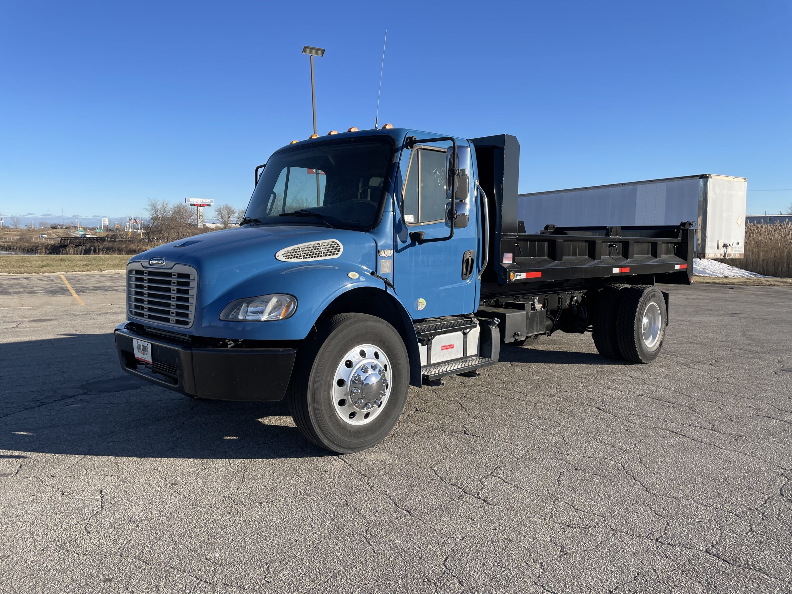 2017 Freightliner M2 106 - image 1 of 6