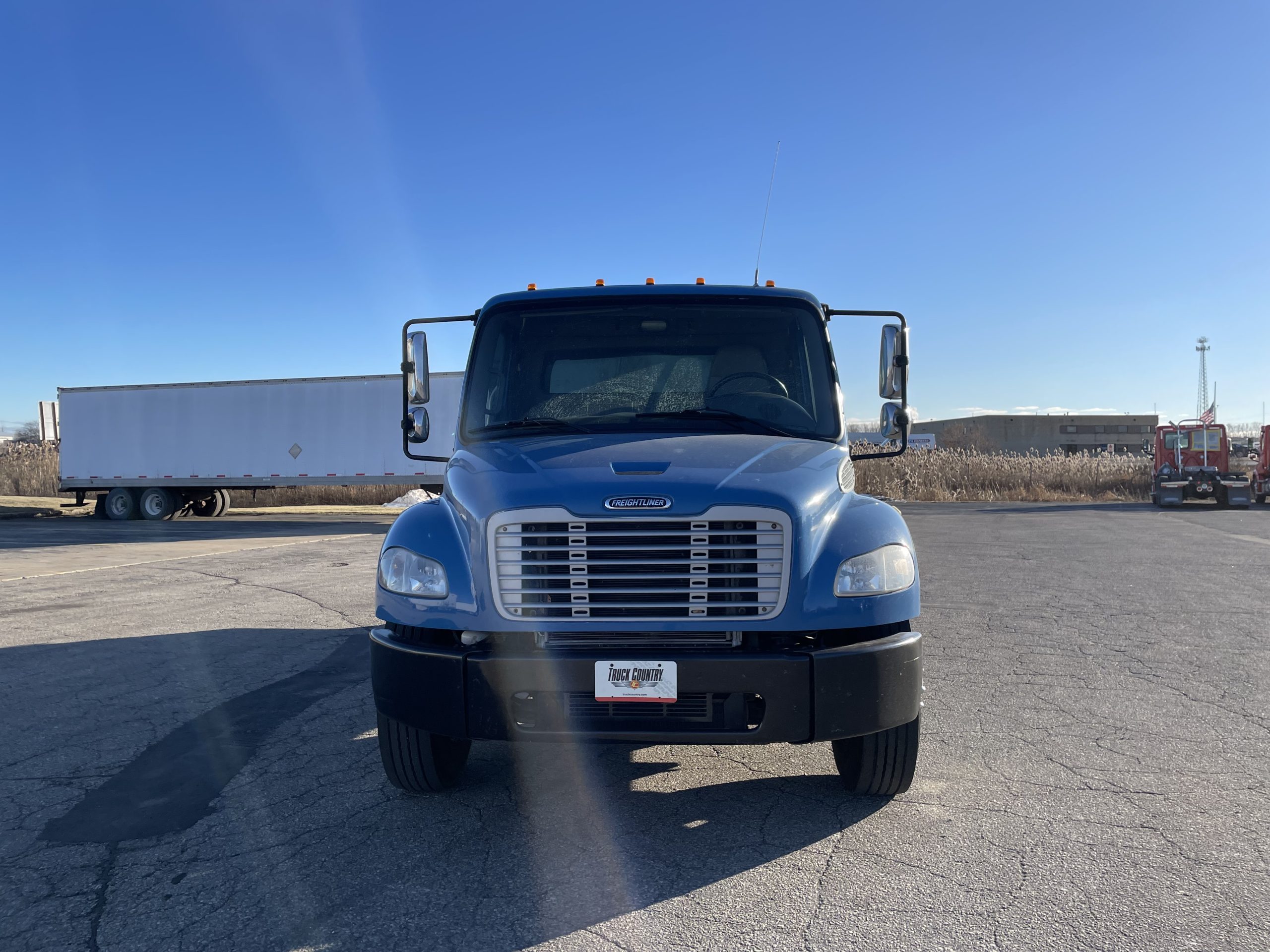 2017 Freightliner M2 106 - image 2 of 6