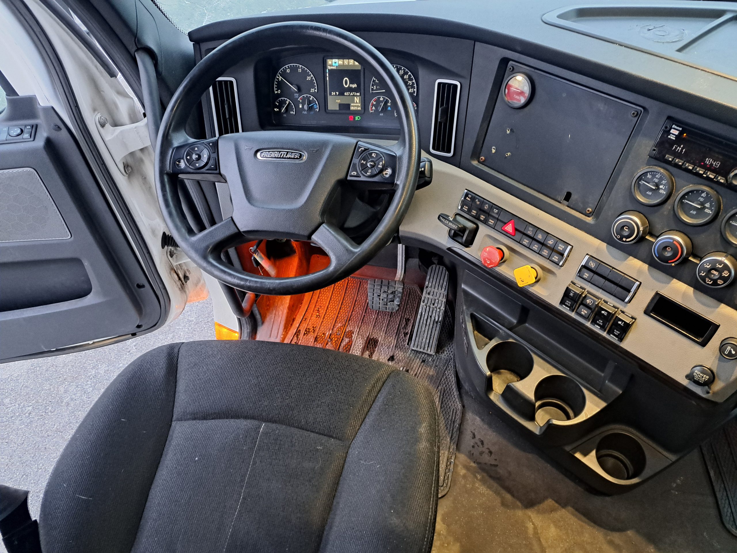 2018 Freightliner PT126 - image 5 of 6