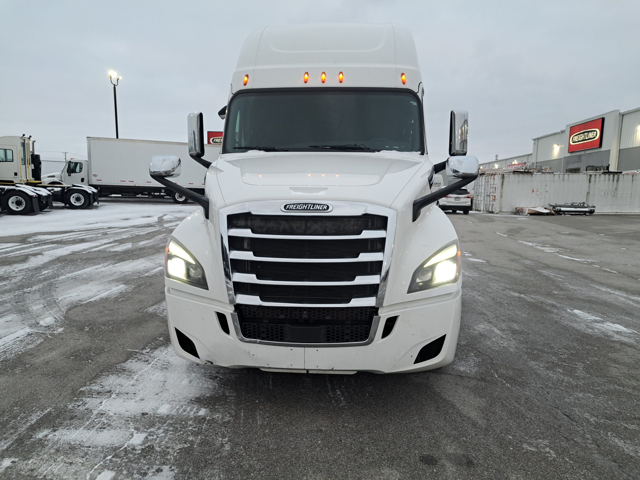 2018 Freightliner PT126 - image 2 of 6