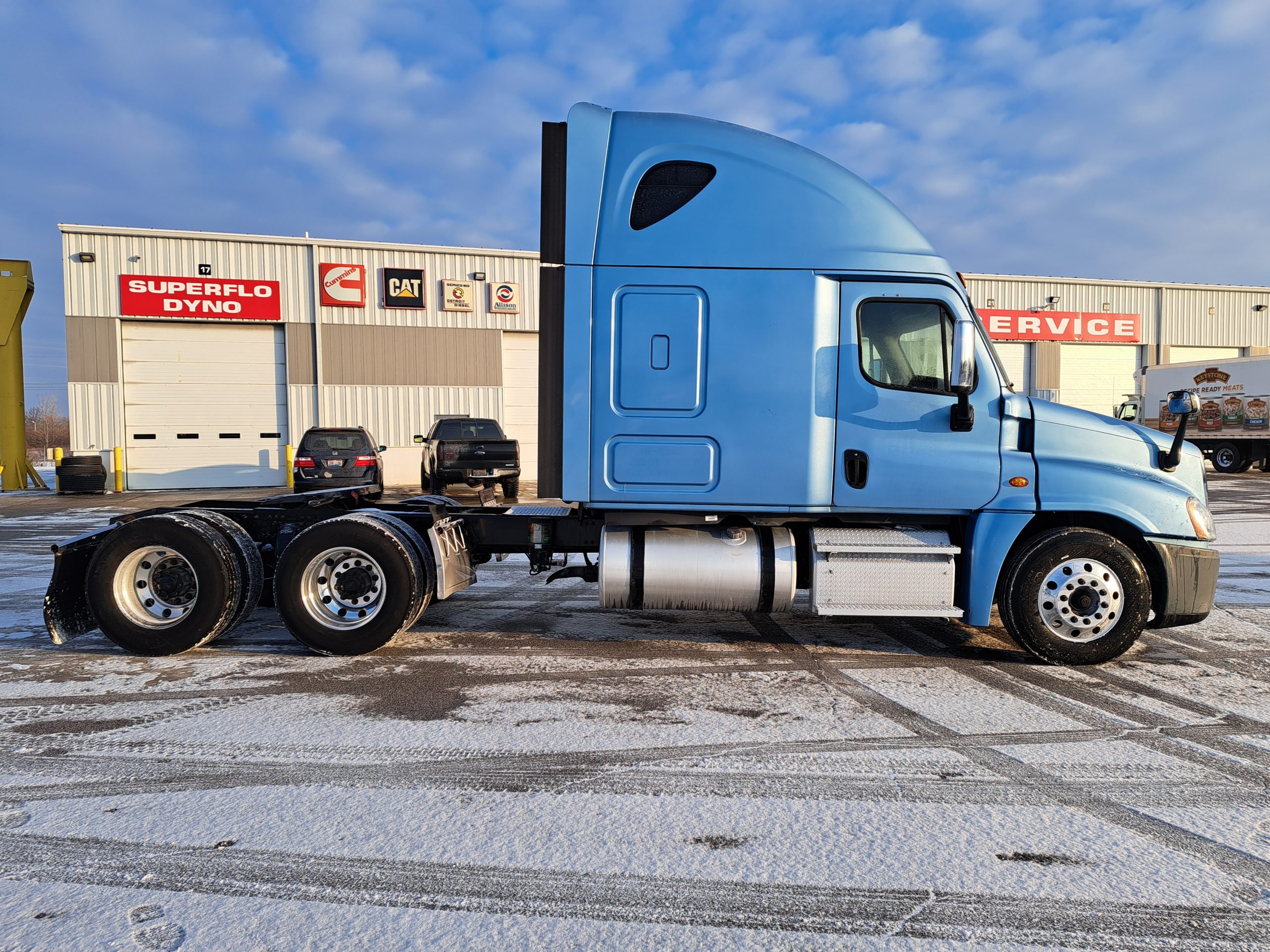 2015 Freightliner CA125 - image 6 of 6