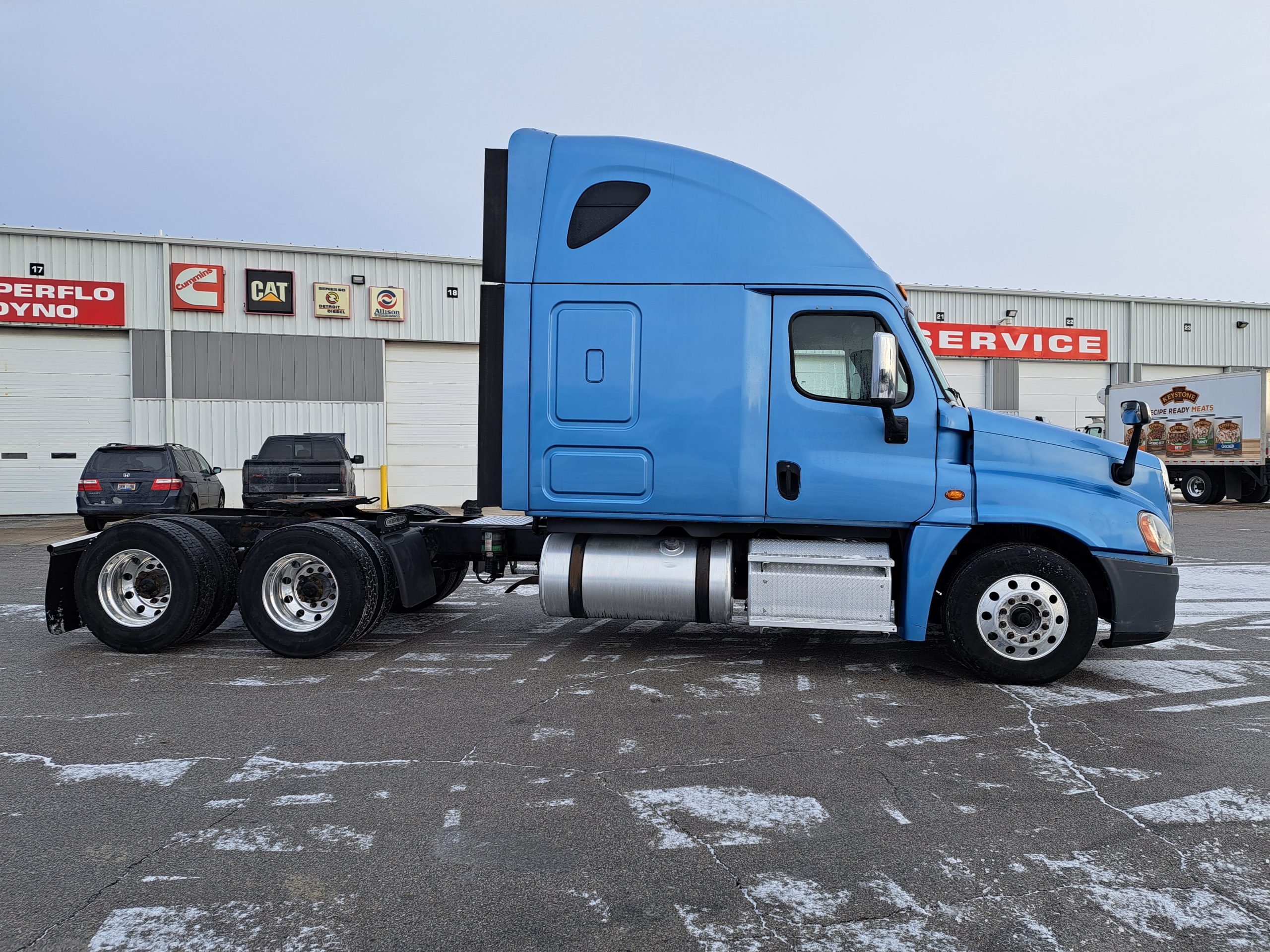 2015 Freightliner CA125 - image 6 of 6