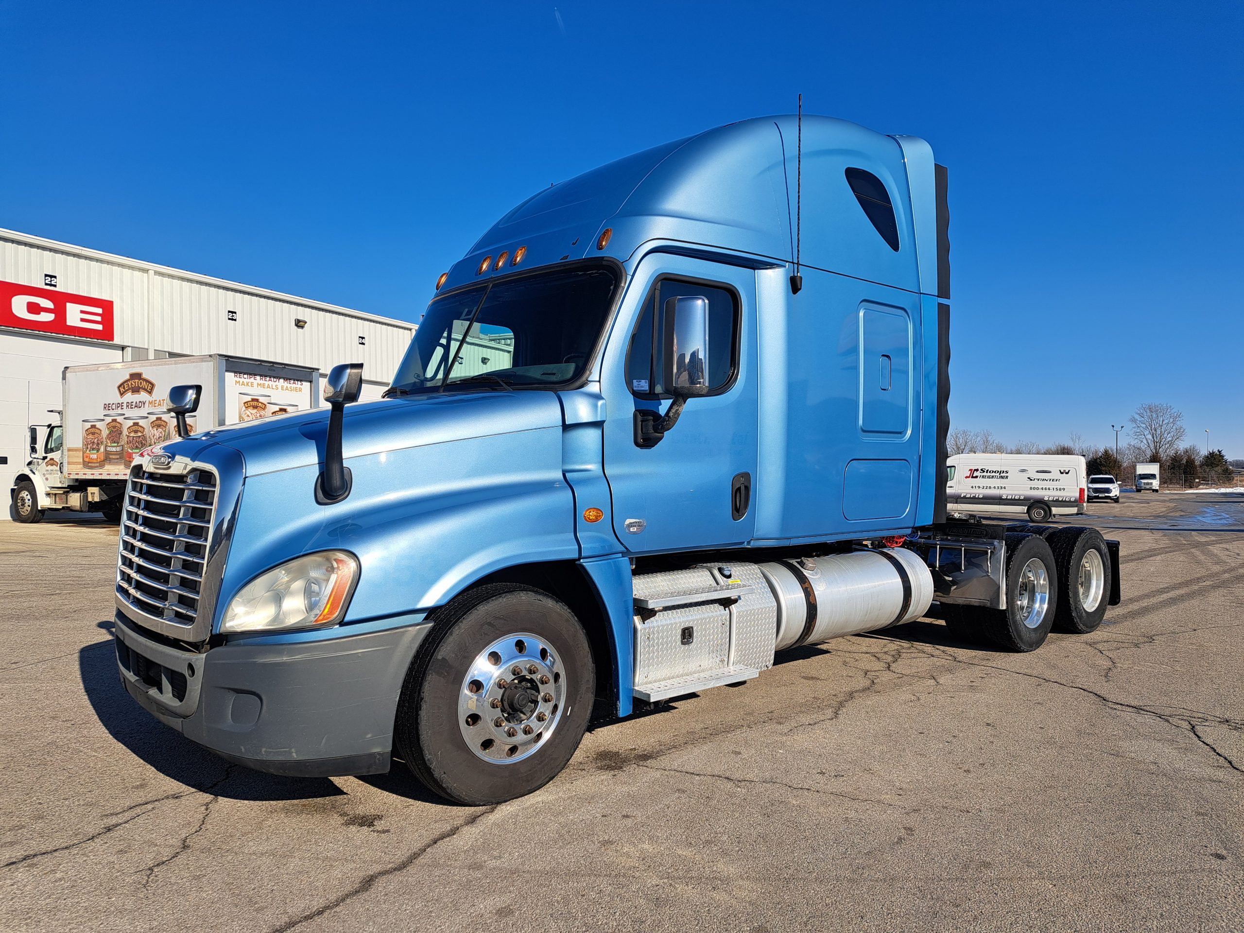 2013 Freightliner CA125 - image 1 of 6