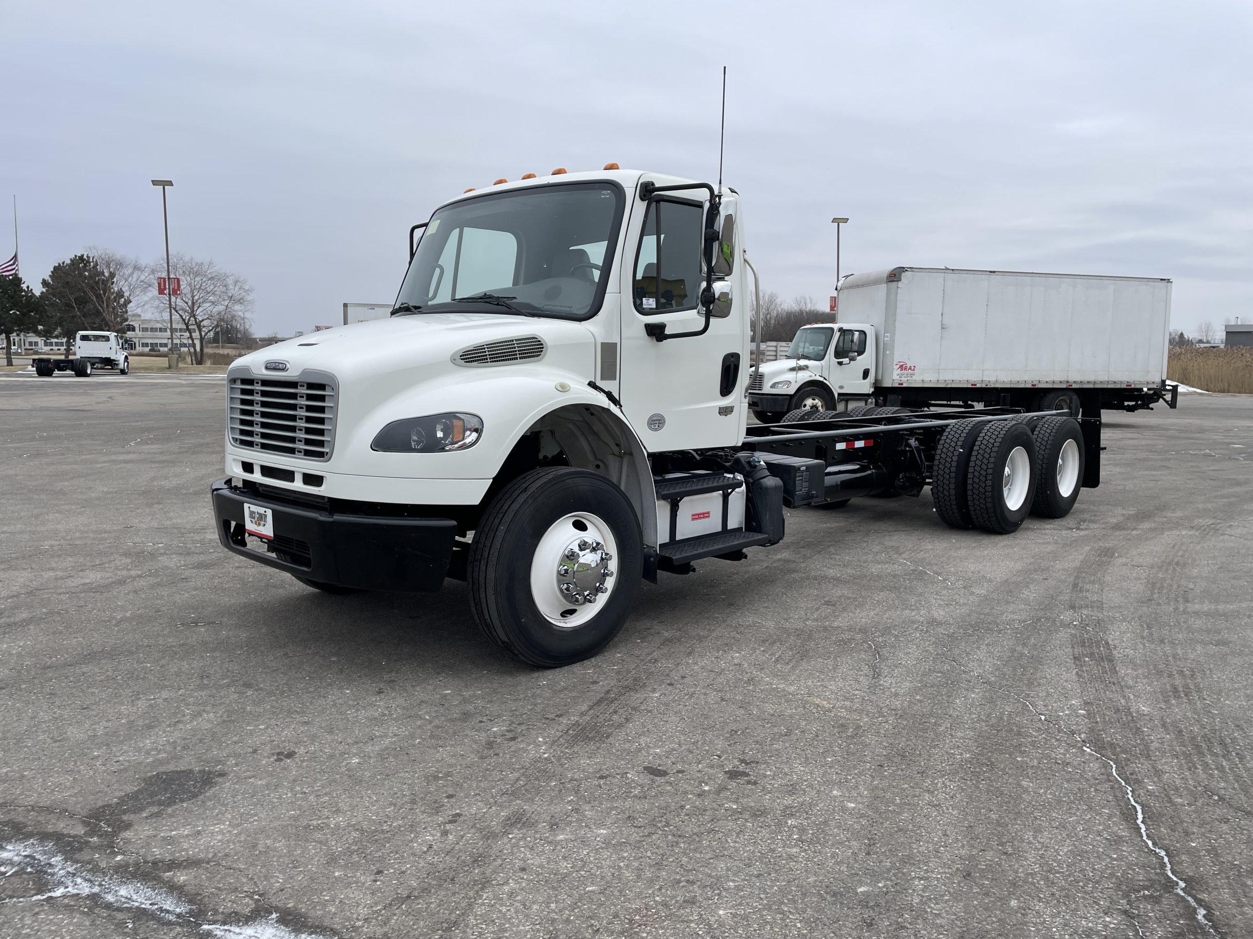 2019 Freightliner M280 - image 1 of 6